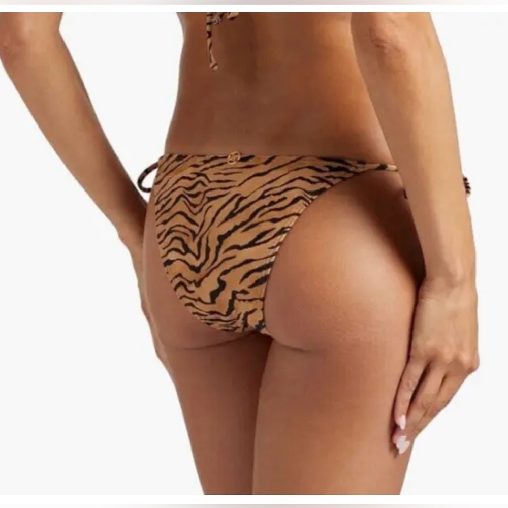 🌟 Brand New VIX Tiger Brazilian cut Bottom, size L (M) 🌟